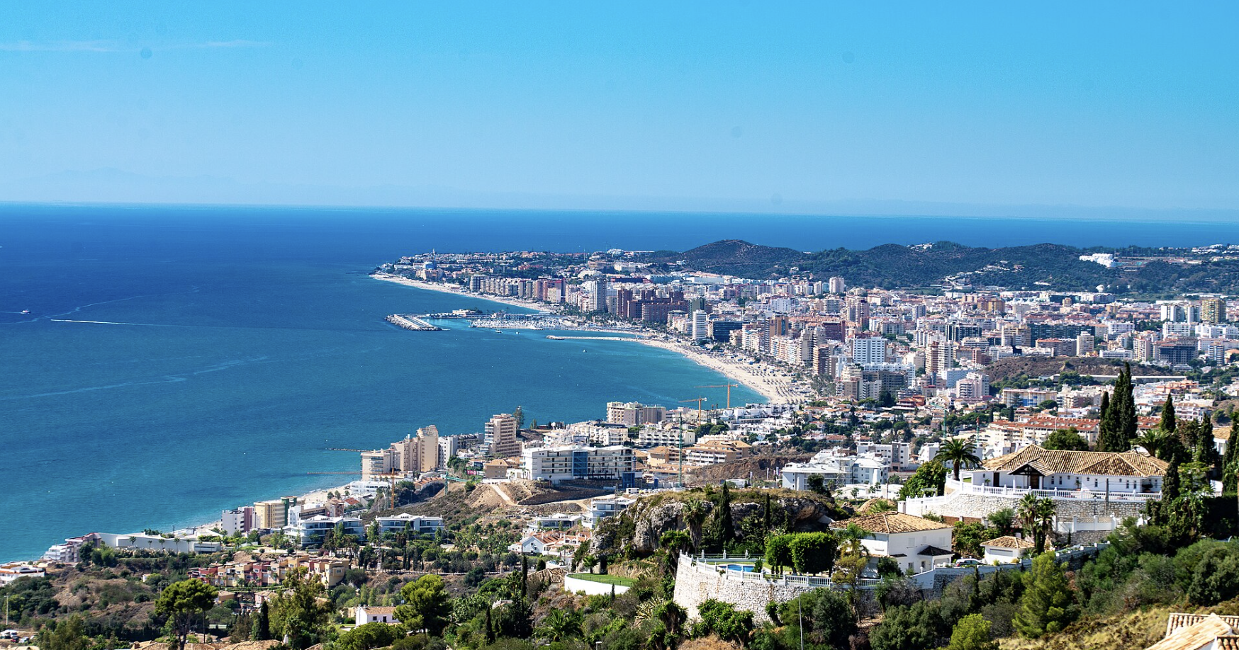 Strand en boulevard van Fuengirola aan de Costa del Sol